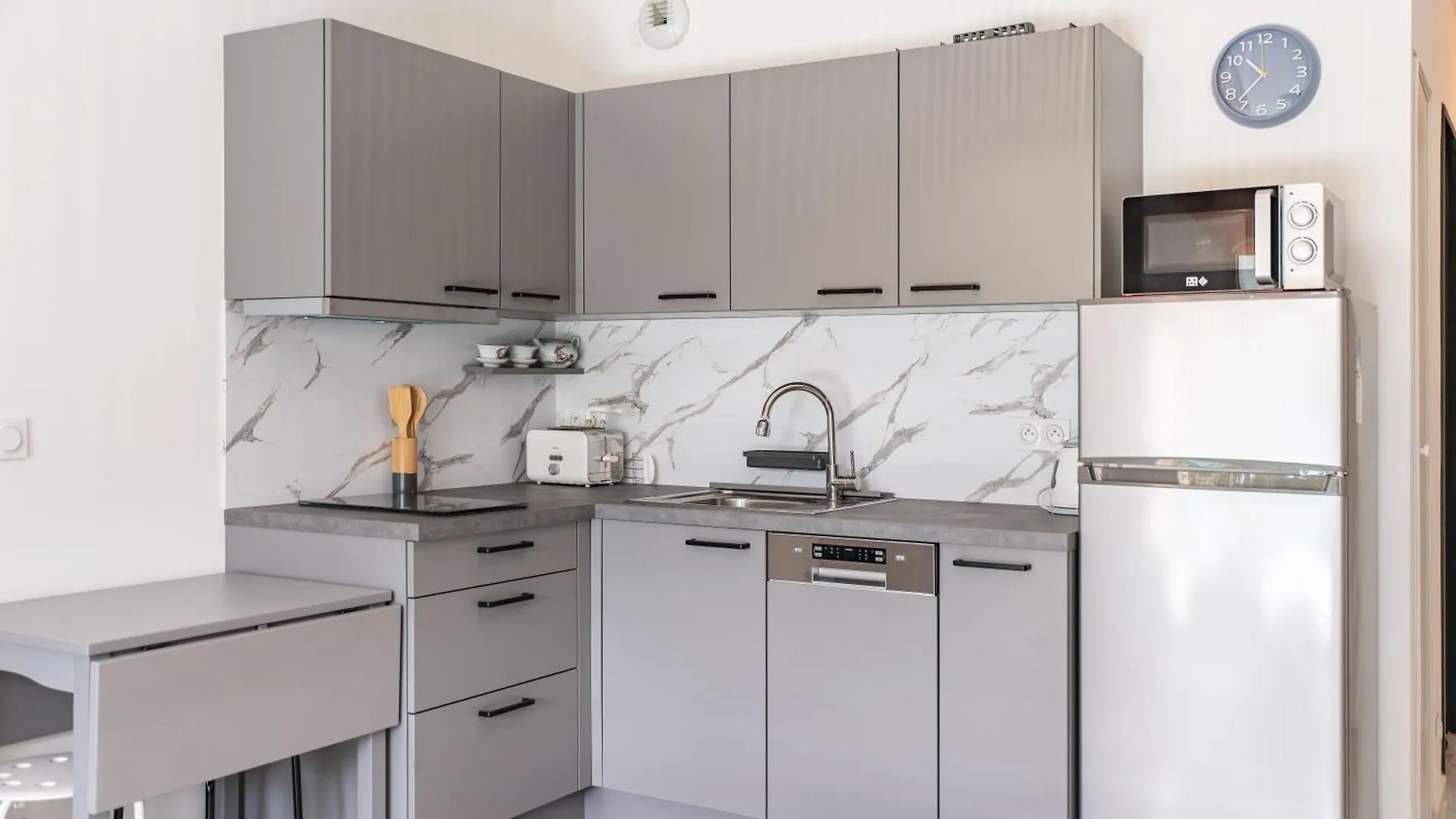 Studio Dans Residence Neuve - Terrasse Et Jardin Cannes Apartment